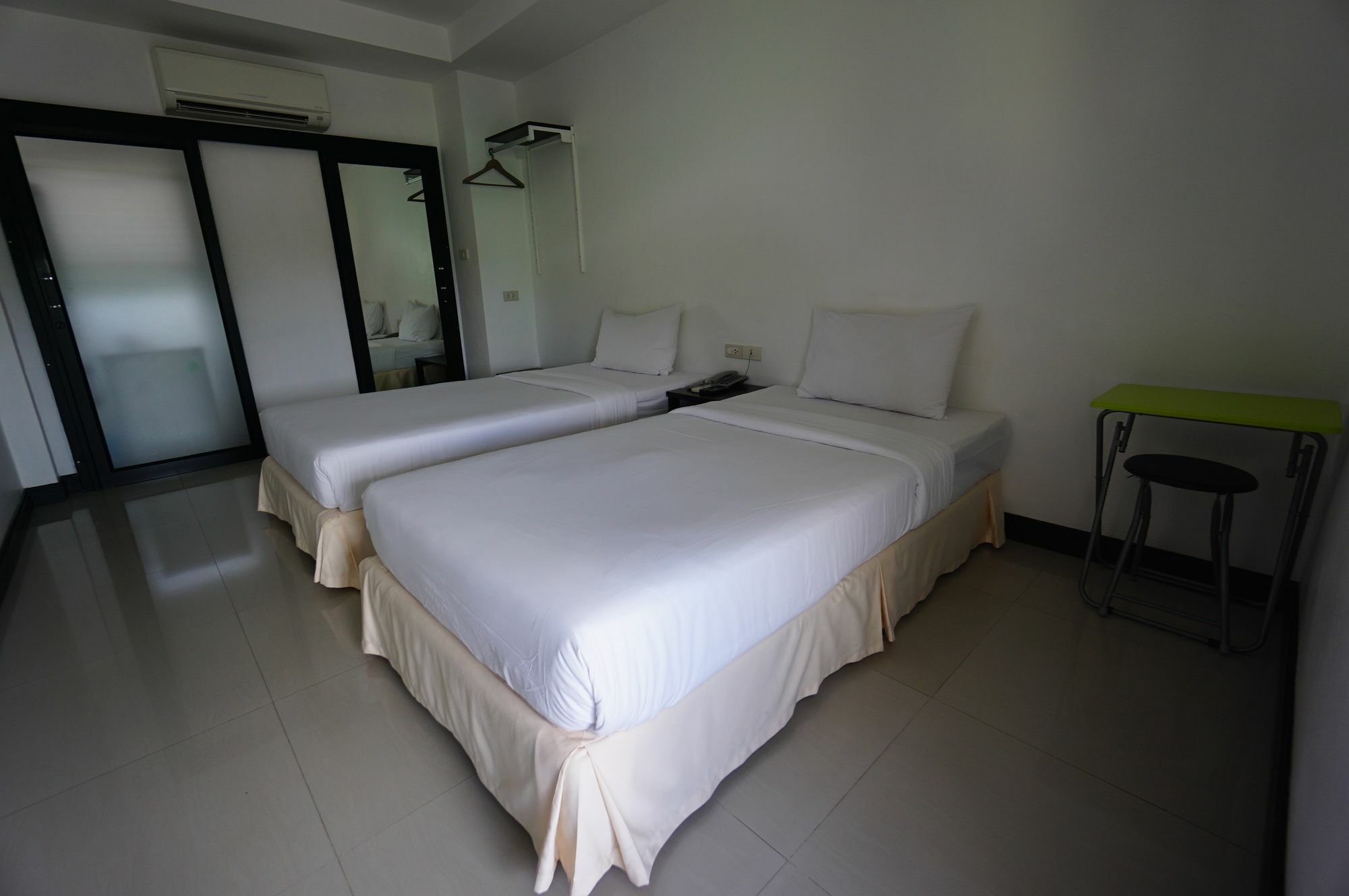 The Auto Place Phuket Zewnętrze zdjęcie